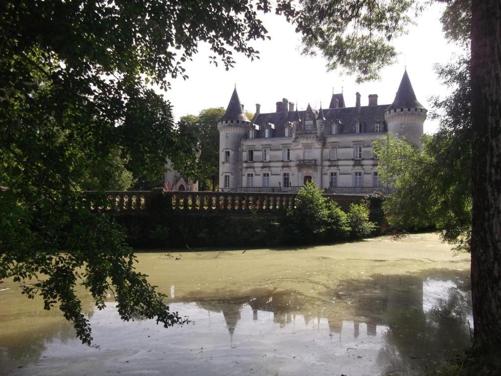 Chateau-Hotel De 니윌 외부 사진